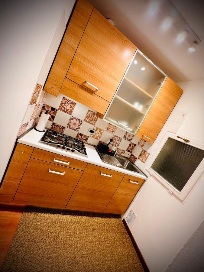 Crops City Stay Apartment 14 Trieste Bagian luar foto