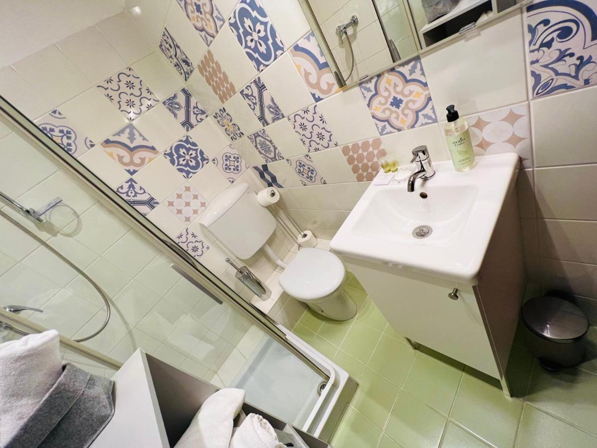 Crops City Stay Apartment 14 Trieste Bagian luar foto