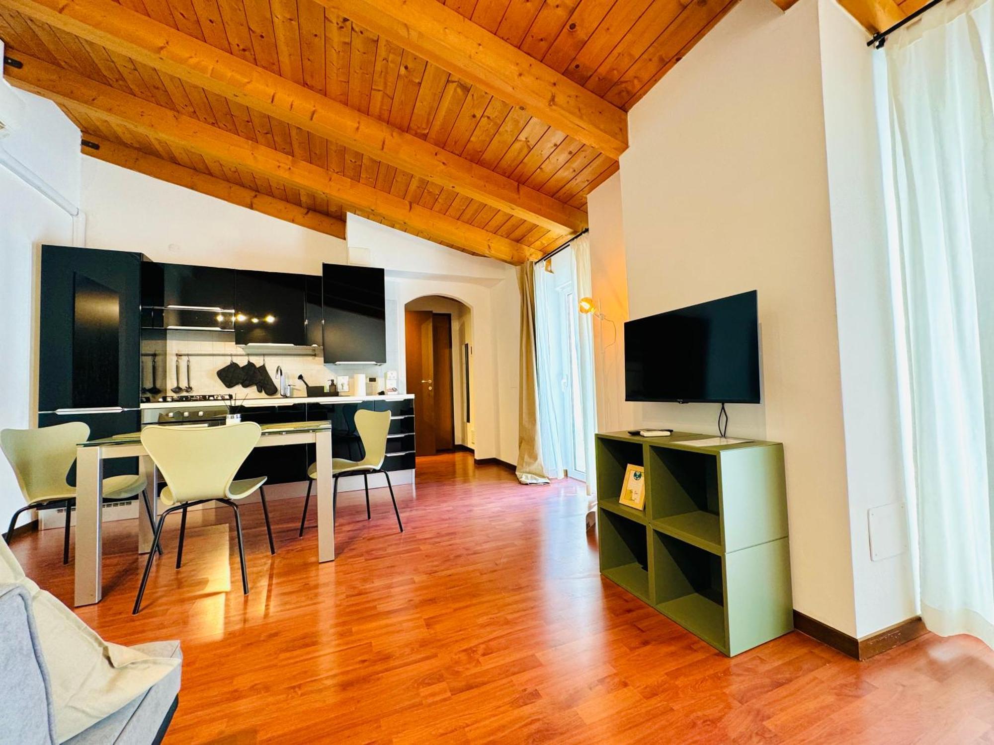 Crops City Stay Apartment 14 Trieste Bagian luar foto