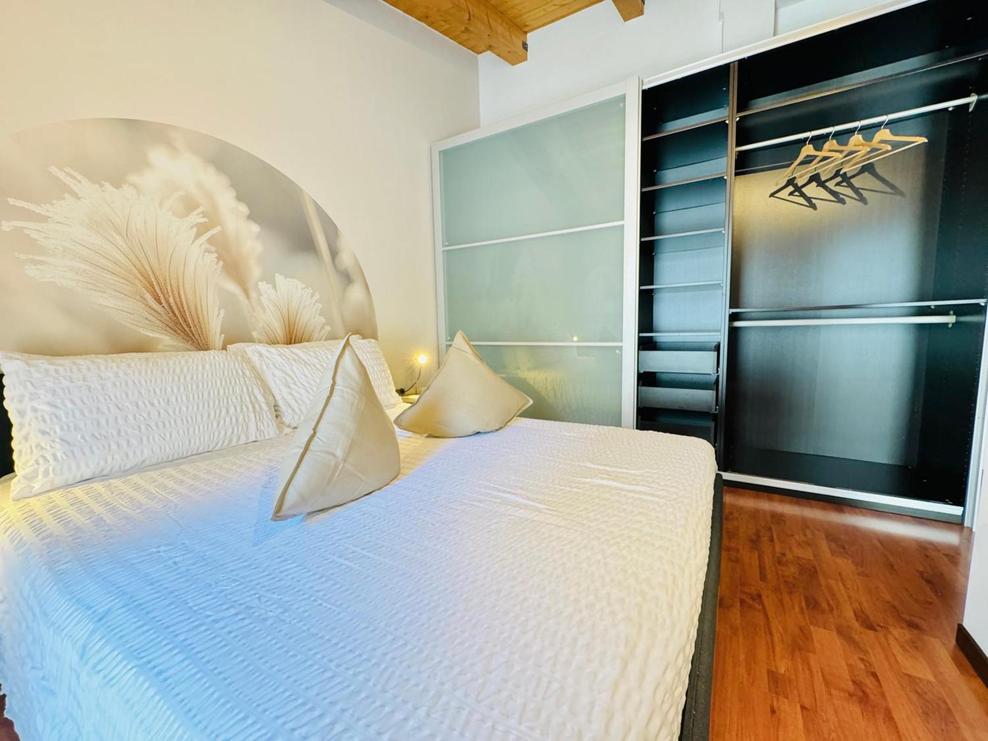 Crops City Stay Apartment 14 Trieste Bagian luar foto