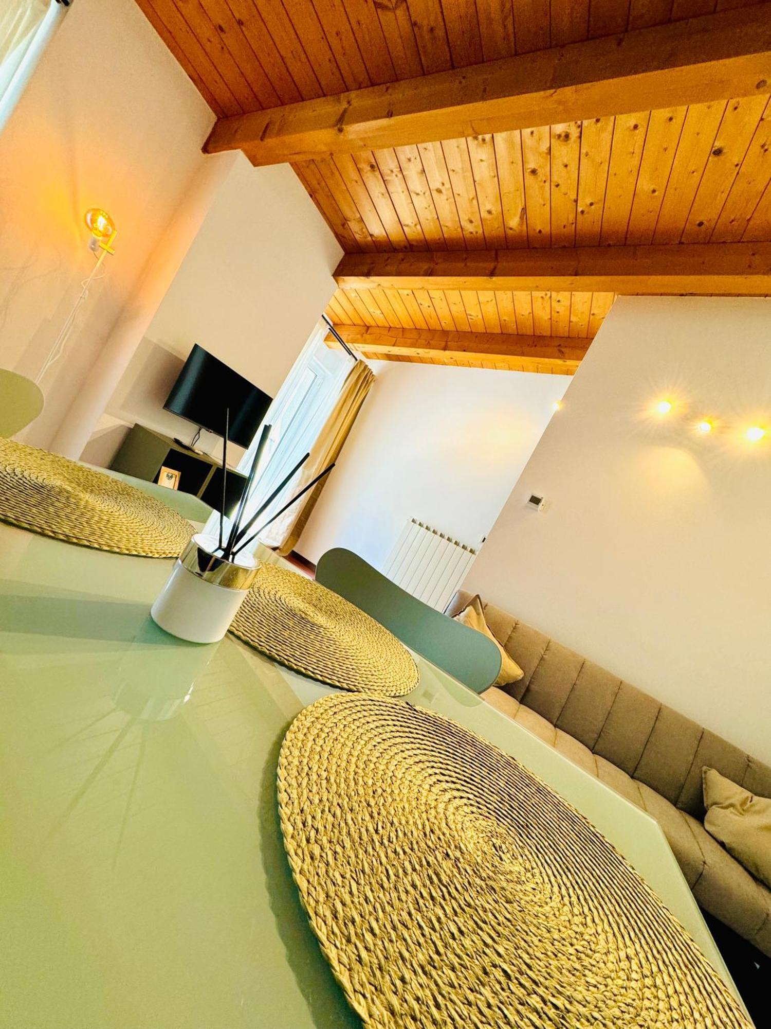 Crops City Stay Apartment 14 Trieste Bagian luar foto